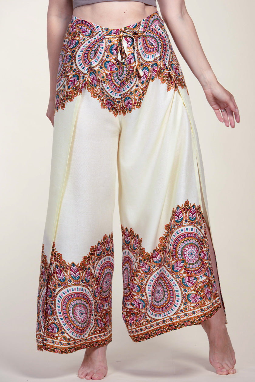Mandala Feather Cream Artisan Wrap Palatsihousut - Berry Piper