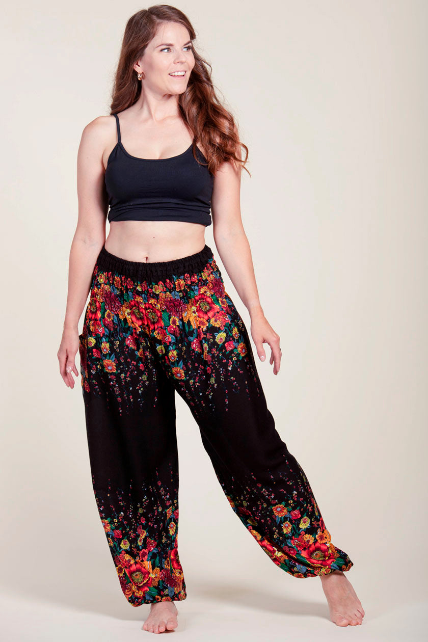 Floral Black Artisan Haaremihousut - Berry Piper
