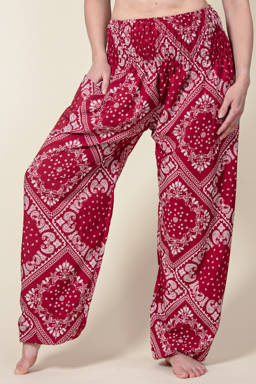 Extended Bandanna Paisley Red Artisan Haaremihousut - Berry Piper