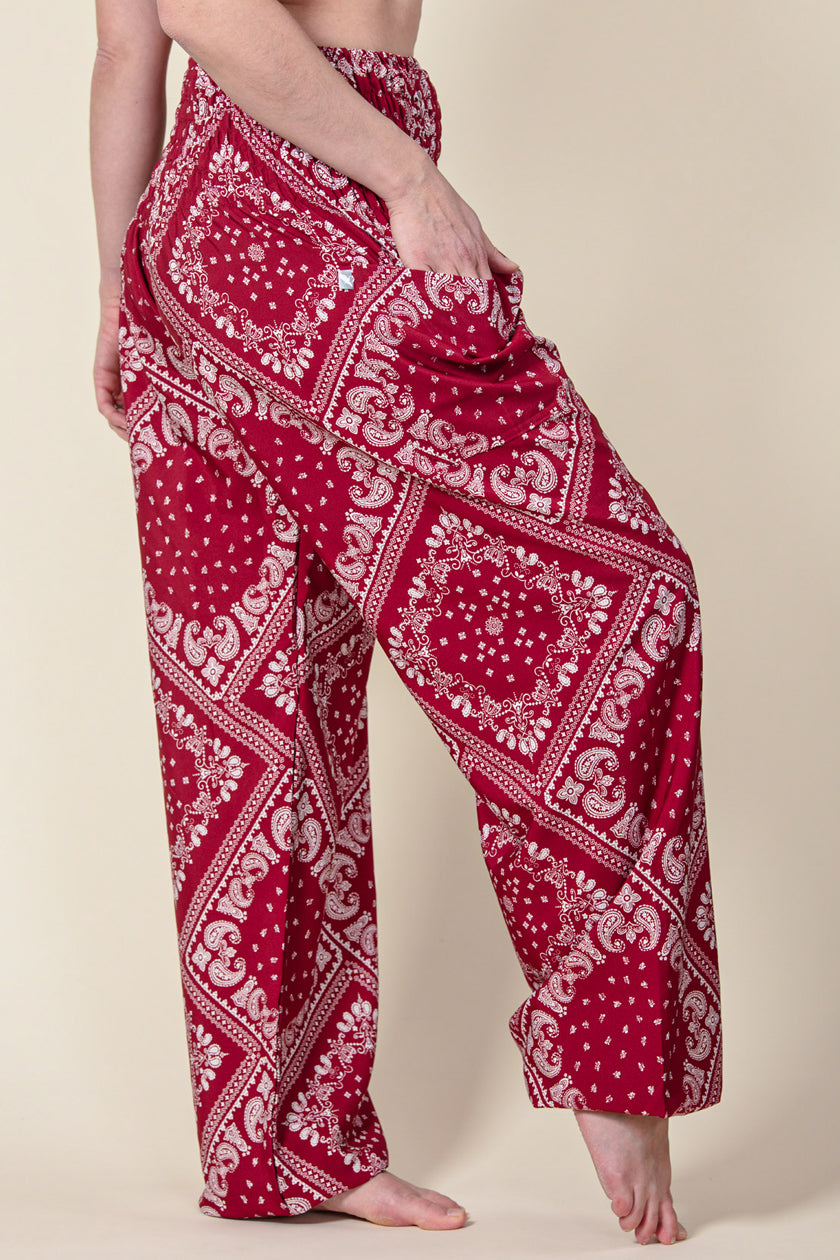 Extended Bandanna Paisley Red Artisan Haaremihousut - Berry Piper