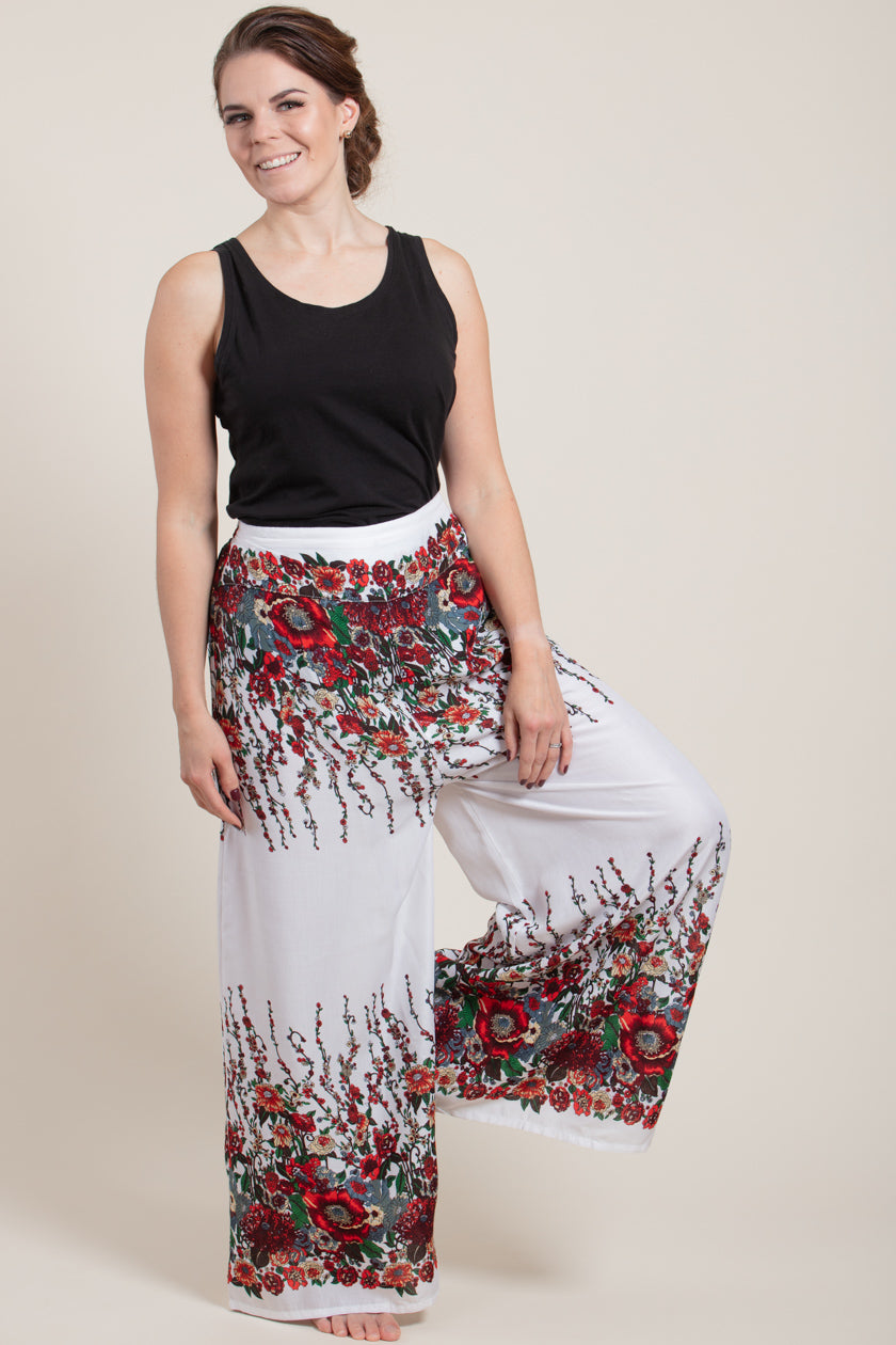 Floral White Artisan Palatsihousut - Berry Piper