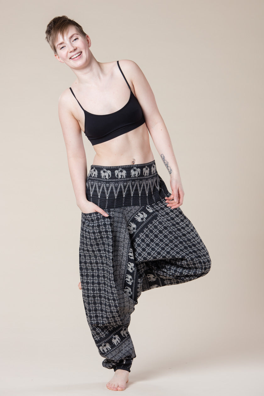 Elephant Gray Hill Tribe Artisan Low Cut Haaremihousut - Berry Piper