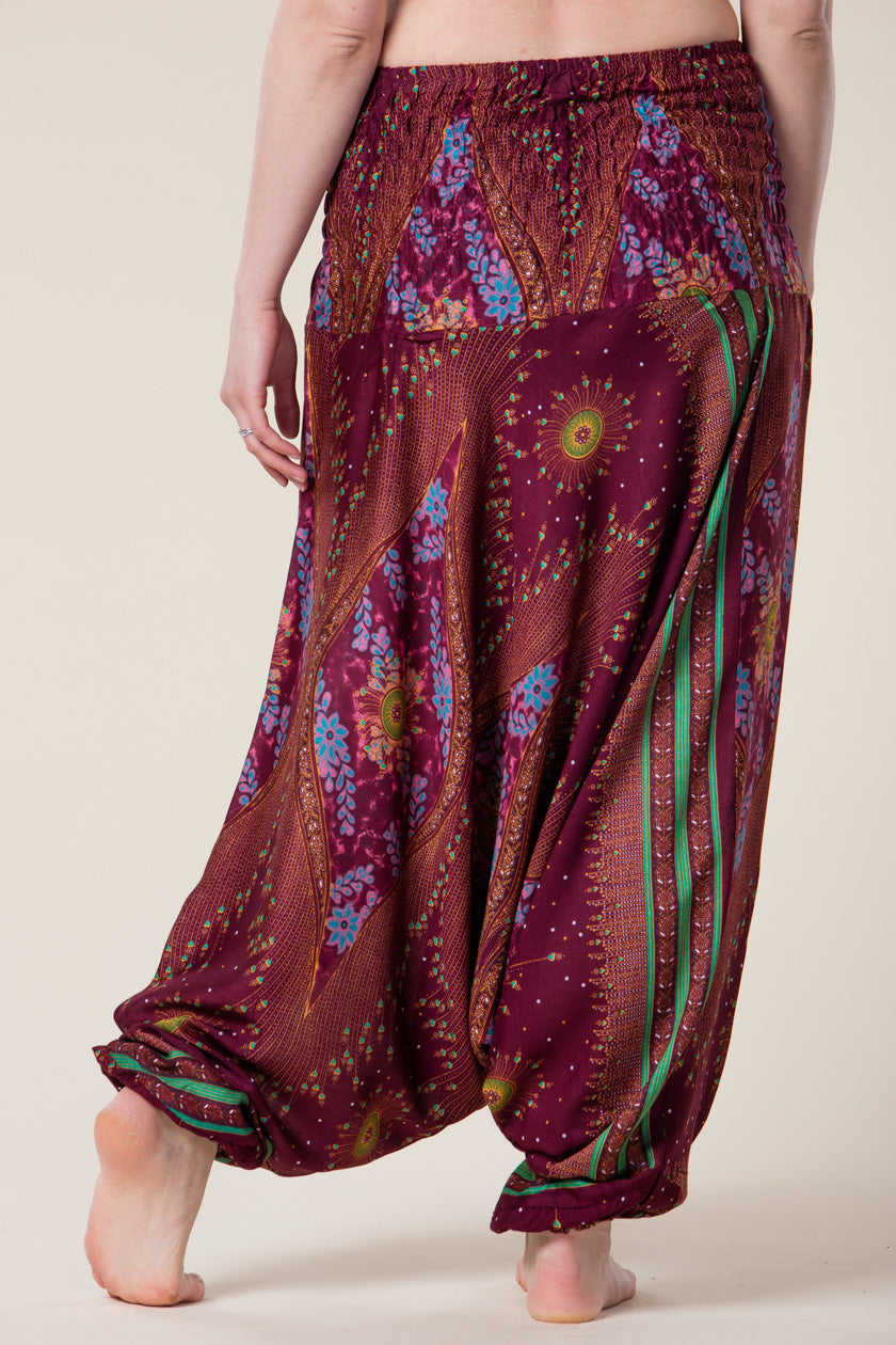 Peacock Burgundy Artisan Jumpsuit Haaremihousut - Berry Piper