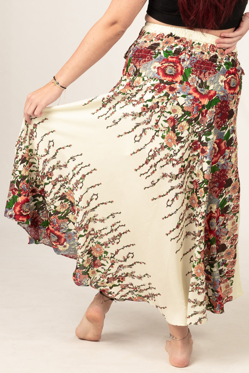Floral Cream Meadow Curved Hame