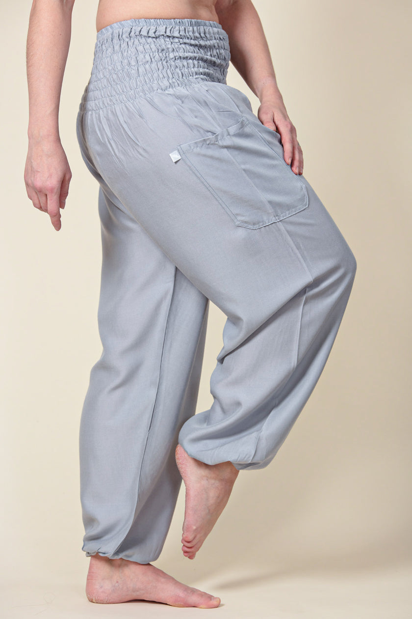 Boho Gray Artisan Haaremihousut - Berry Piper