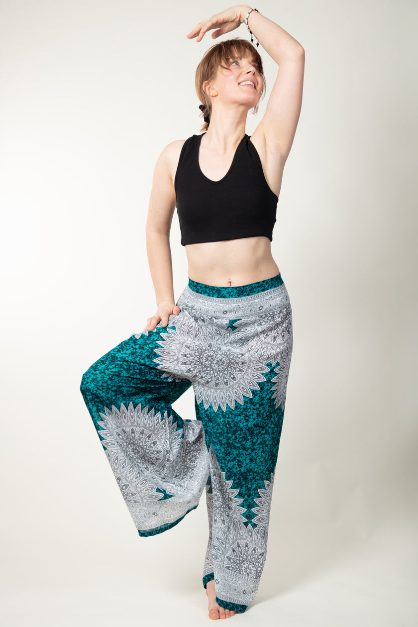 Teal Marble Mandala Artisan Palatsihousut - Berry Piper