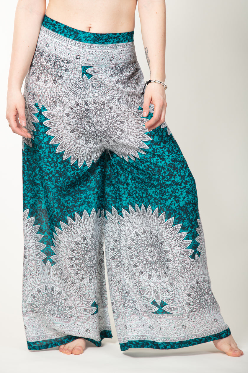 Teal Marble Mandala Artisan Palatsihousut - Berry Piper