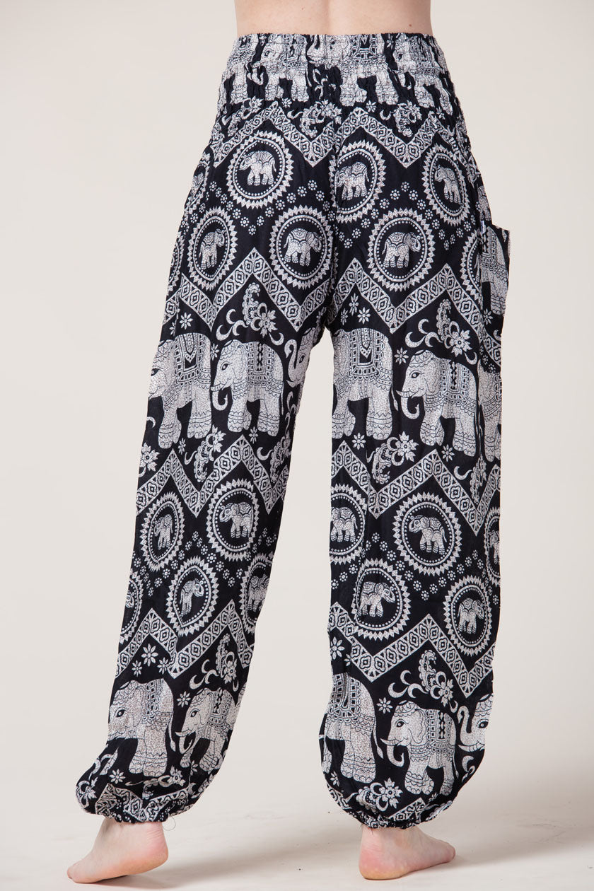 Imperial Elephant Black Artisan Haaremihousut - Berry Piper